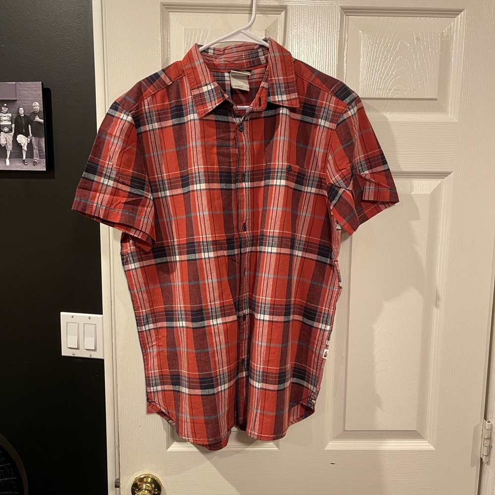 The North Face Red and White Casual Button Down Shirt - Picture 3 of 5